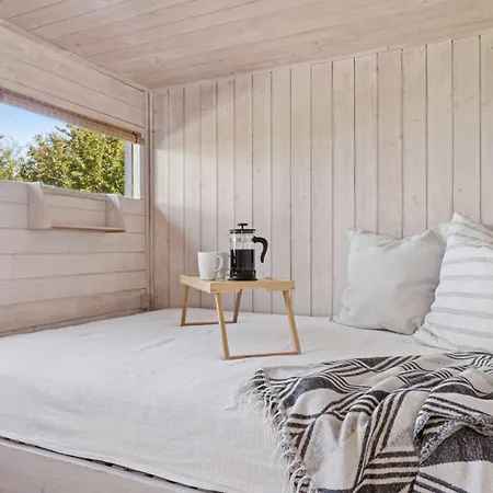 Bright Cozy Summer House Directly By The Fjord Prázdninový dům *