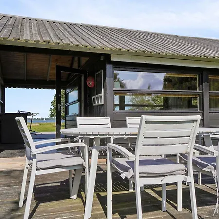 Bright Cozy Summer House Directly By The Fjord Kulhuse