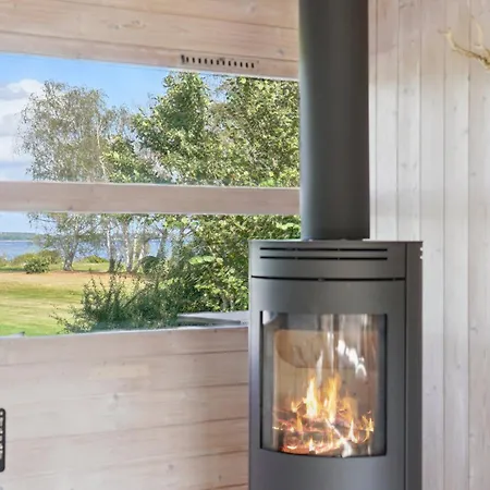 Feriehus Bright Cozy Summer House Directly By The Fjord Jægerspris