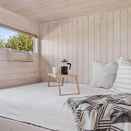 Bright Cozy Summer House Directly By The Fjord *