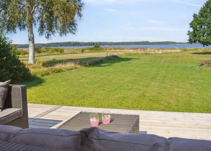 Bright Cozy Summer House Directly By The Fjord Дом отдыха *